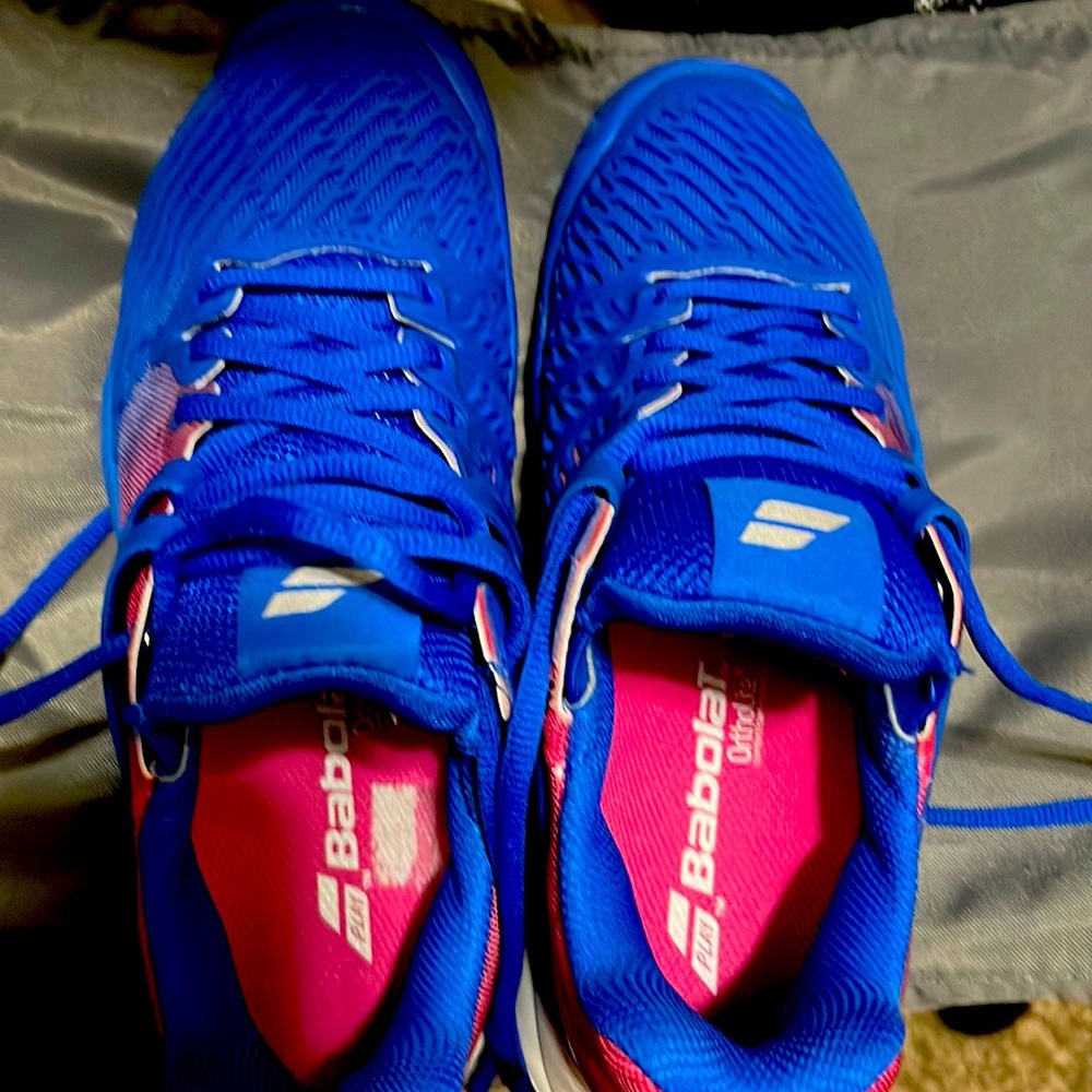 Babolat tennis shoes. Worn ONCE. Like new.